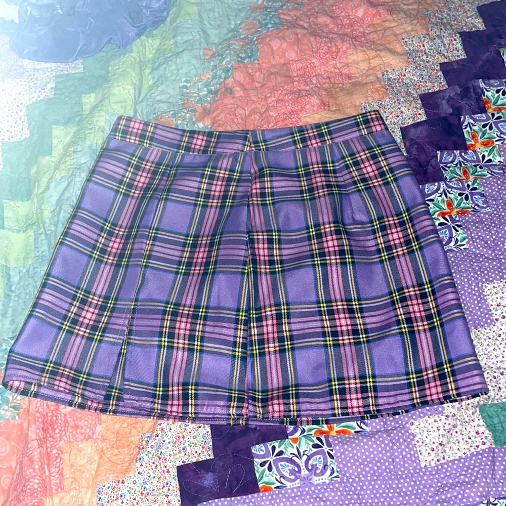BRAND NEW purple plaid SHEIN mini skirt with slip